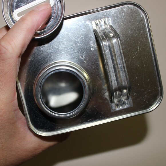 3/$188❤️vintage 1996 Sanrio Keroppi Full Service! Arizona Gas Can Tin Coin Bank - Picture 9 of 10